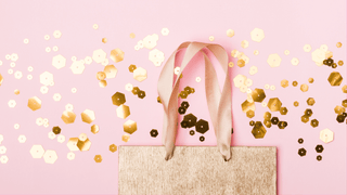 Shopping bag and confetti