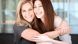 Permanent Jewelry for Mother-Daughter Trips